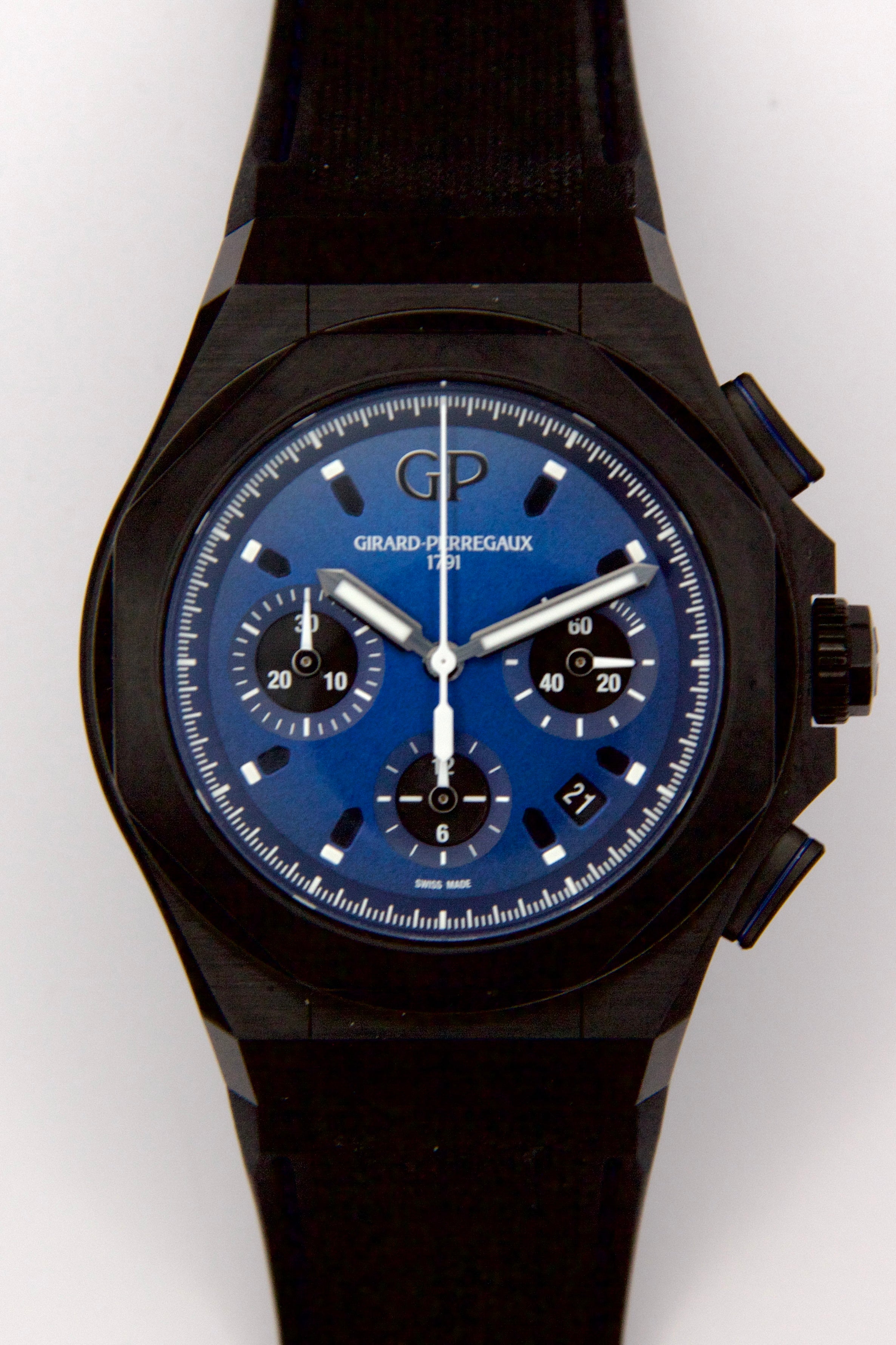 Girard Perregaux - Laureato - Ref. 81060-21-491-FH6A