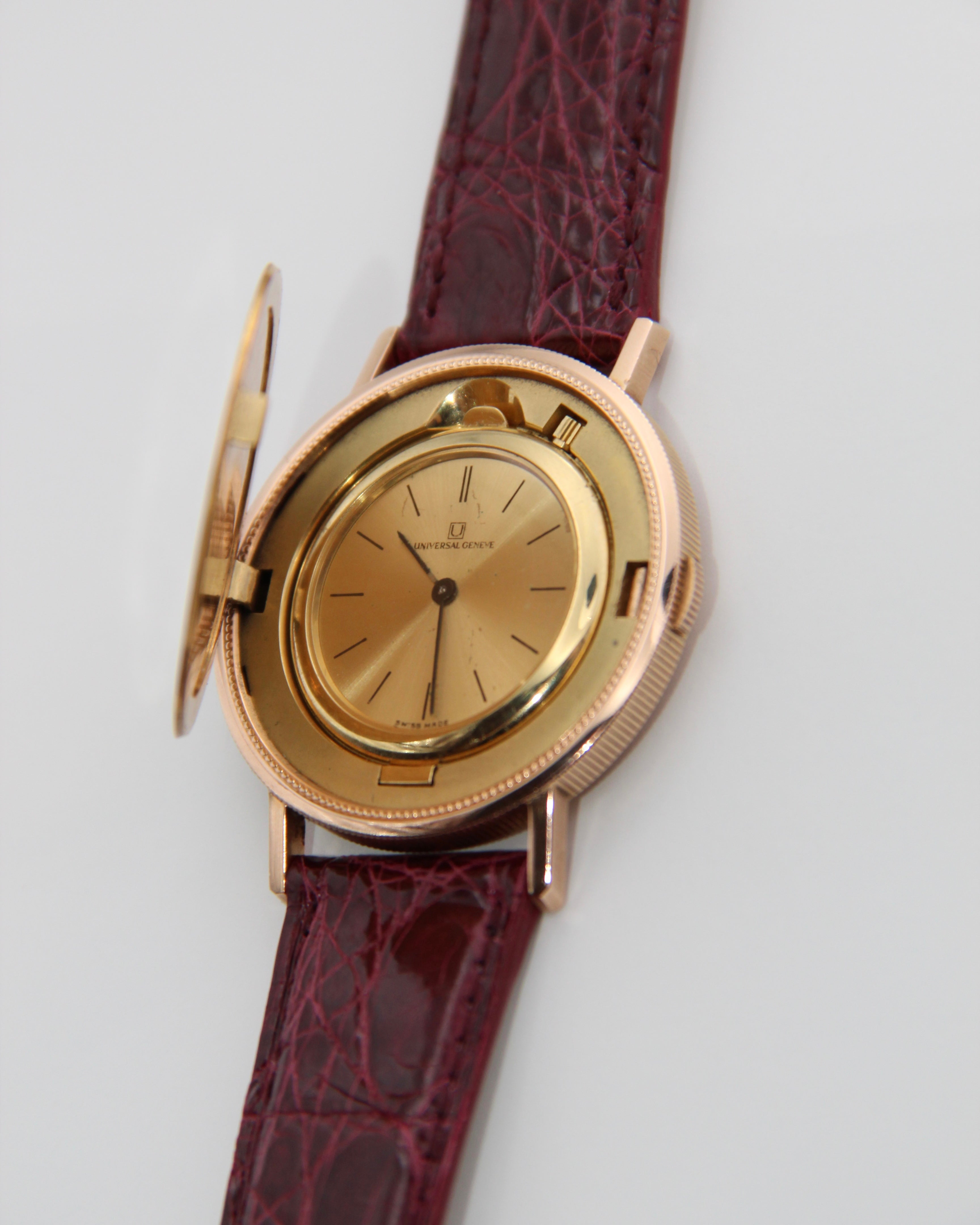 Universal Genève - Coin Watch