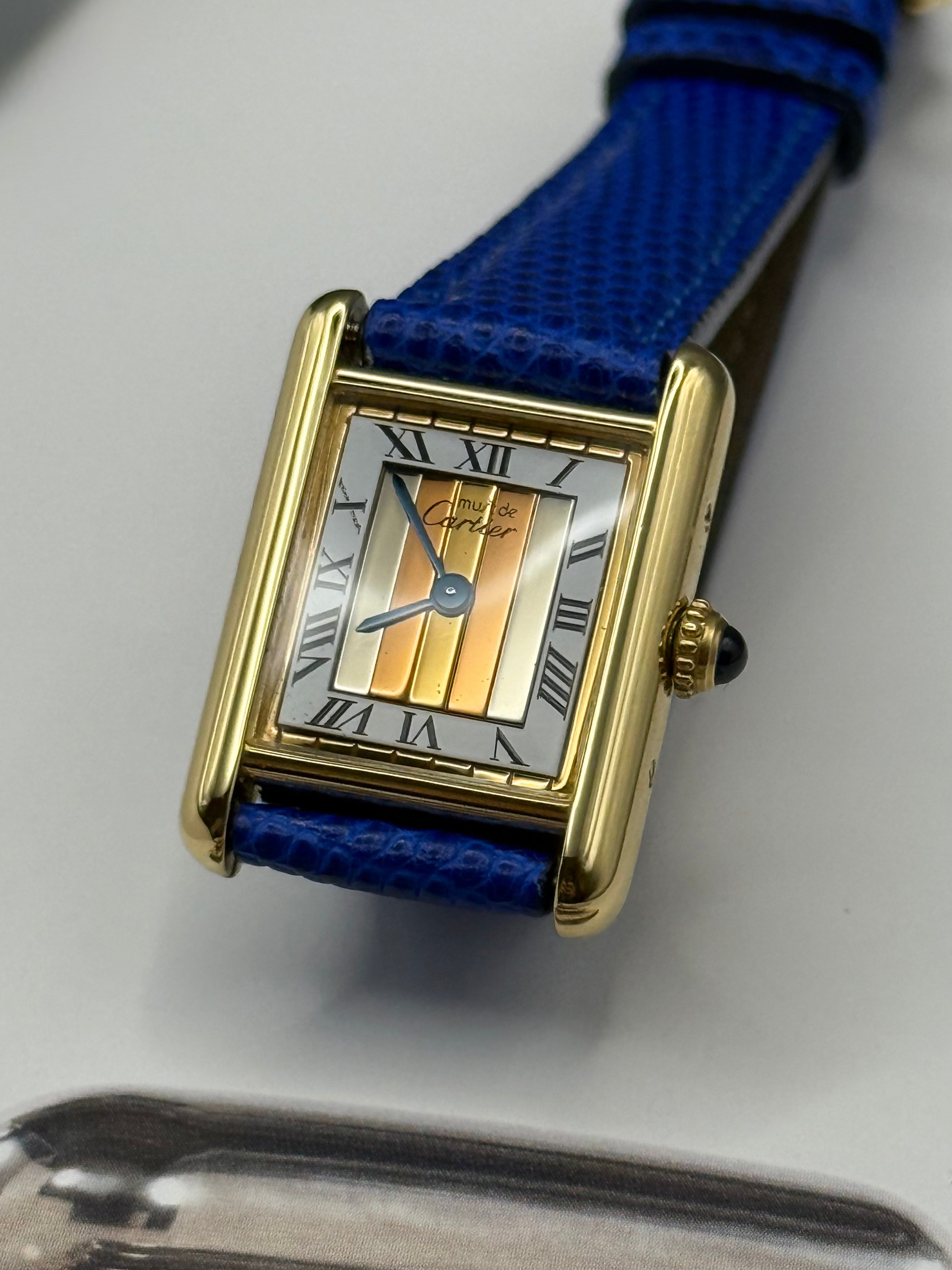 Cartier - Tank Must Petit modèle Trinity - Ref. 5057001
